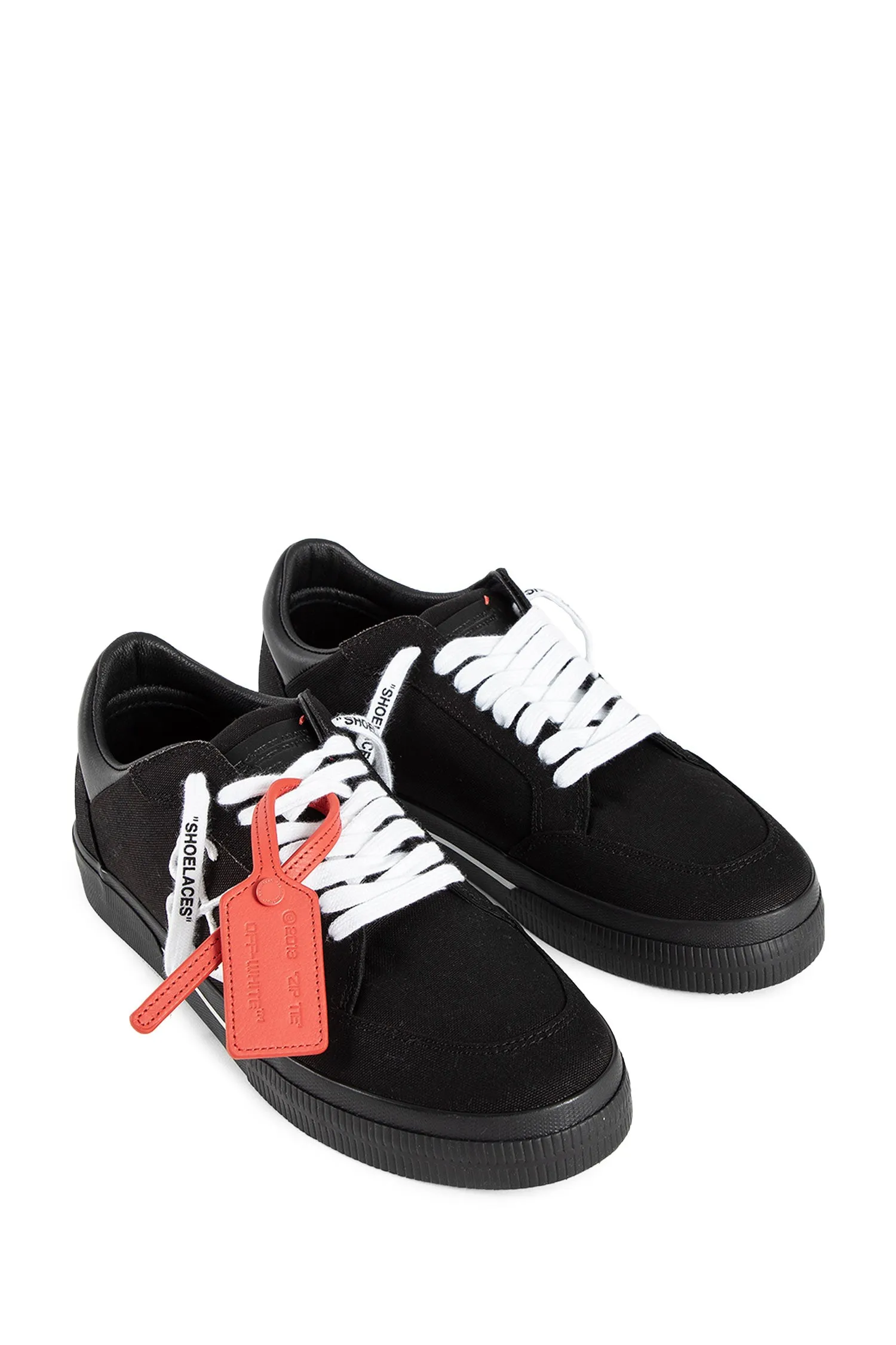 OFF-WHITE MAN BLACK SNEAKERS