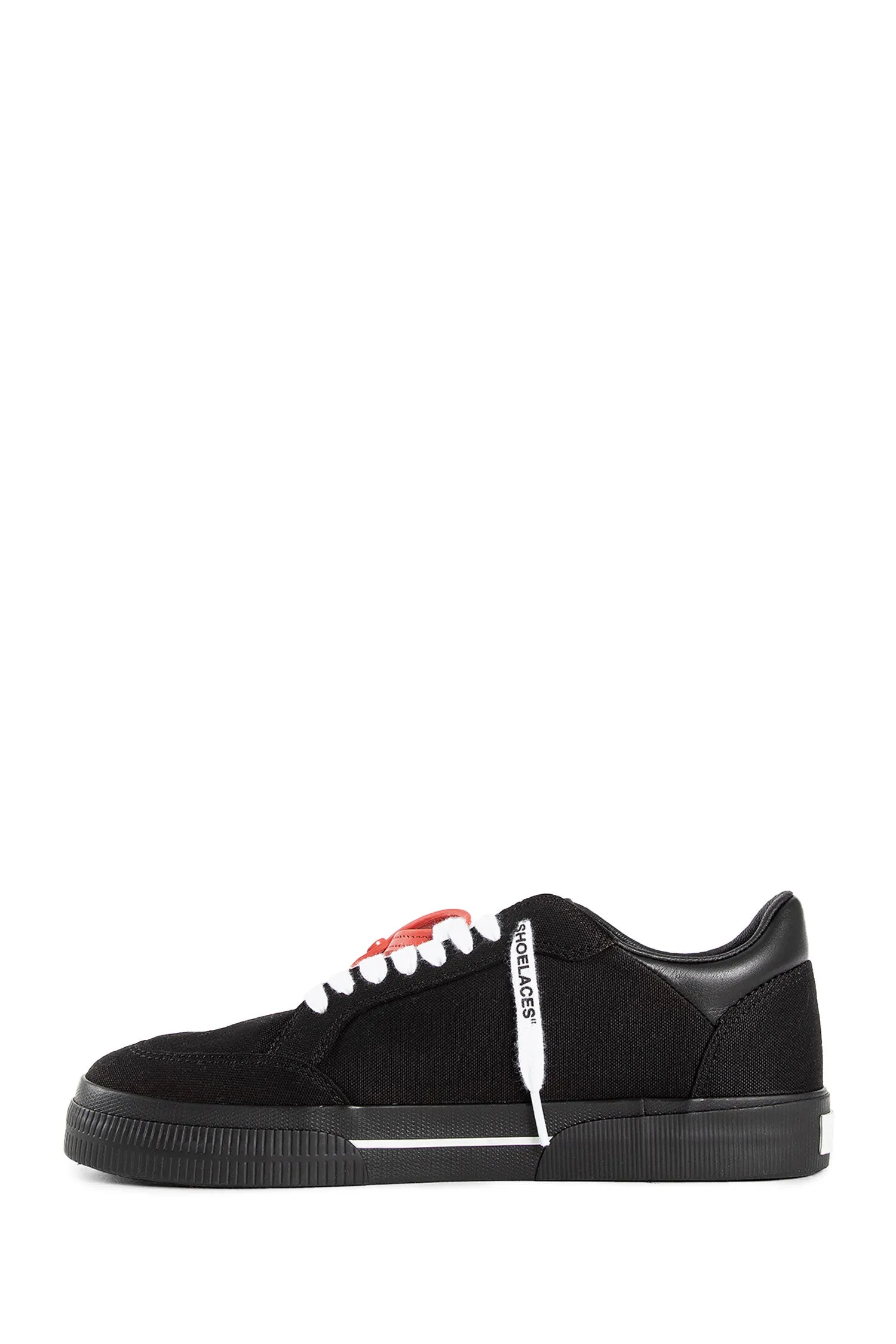 OFF-WHITE MAN BLACK SNEAKERS