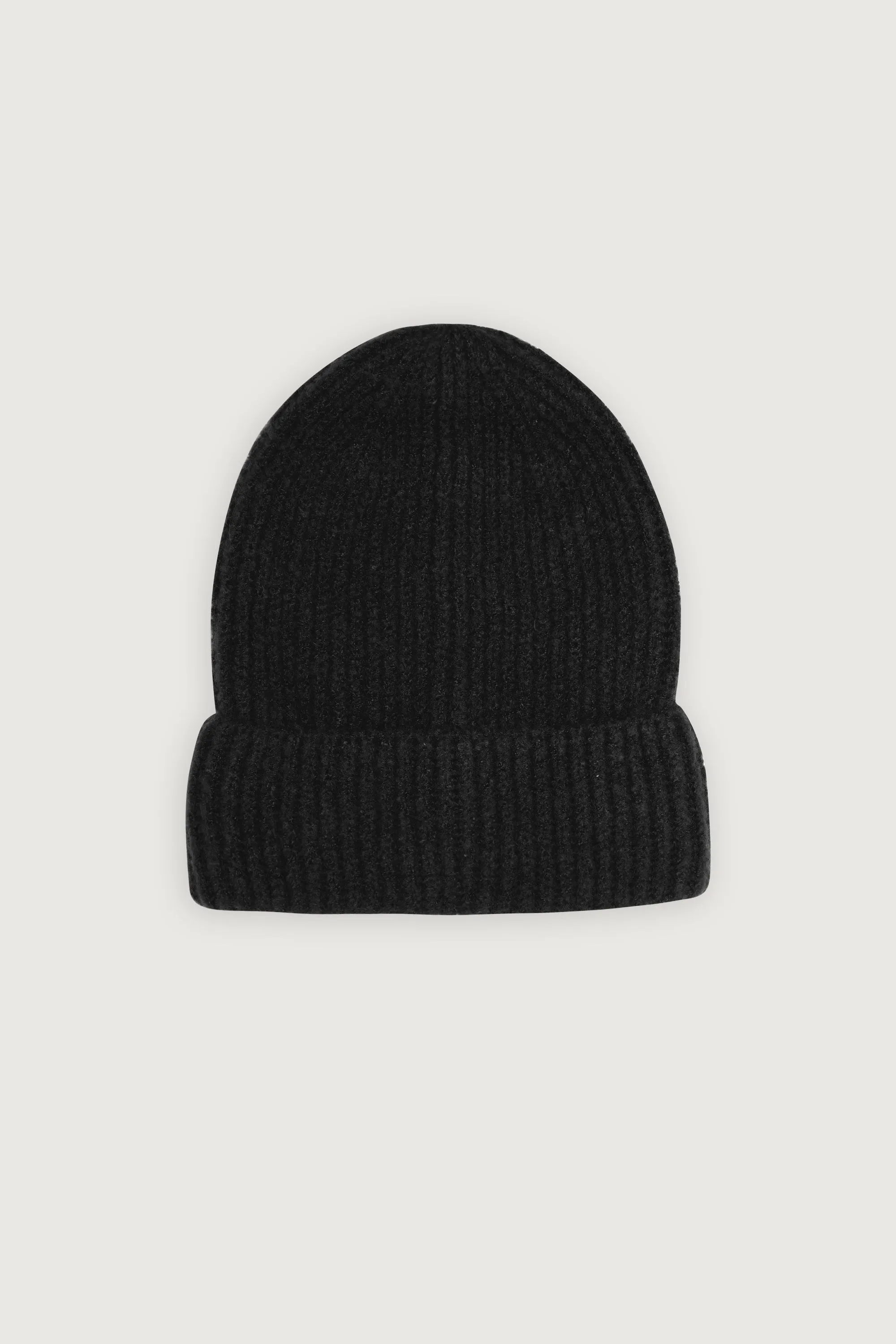 RIBBED BEANIE